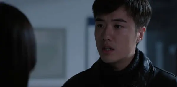 命悬一生第1集剧照